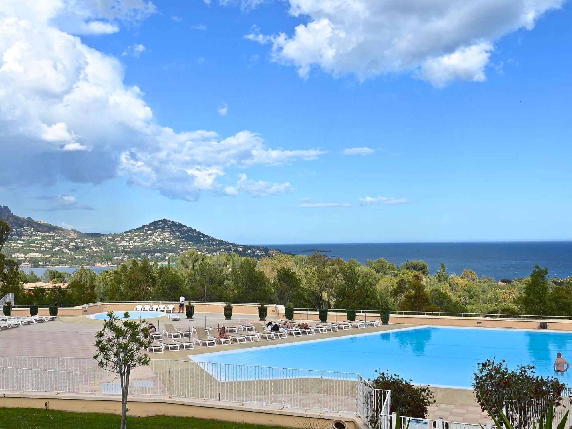 Apartment Village Cap Esterel - L'Esquinade-97 By Interhome Saint-Raphaël Exterior foto
